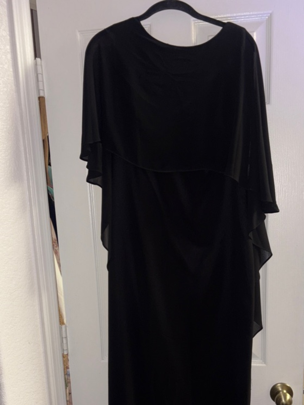 Elegant Black Layered Evening Dress Vince Camuto size 2